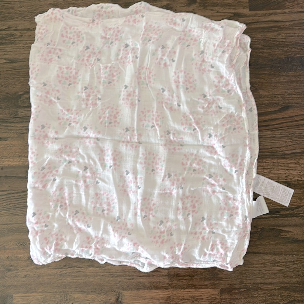 Aden + Anais Heart Print Bamboo Swaddle Blanket